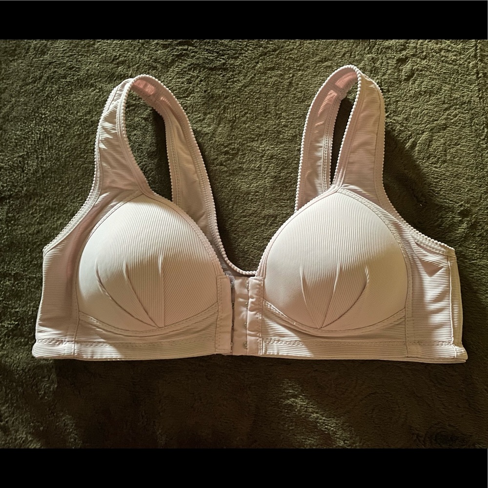 International 42B Bra 🦃